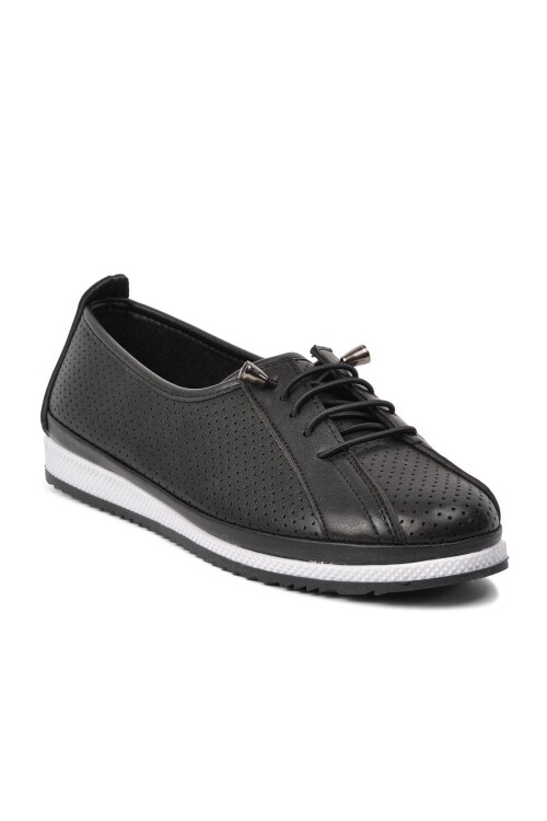 Black and White Womens Casual Shoes 05 Z