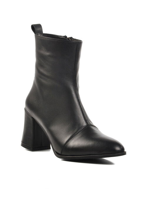 حذاء نسائي بكعب عالٍ من الجلد الطبيعي باللون الأسود مع بطانة من الصوف القطبي من الداخل DS-30 Z