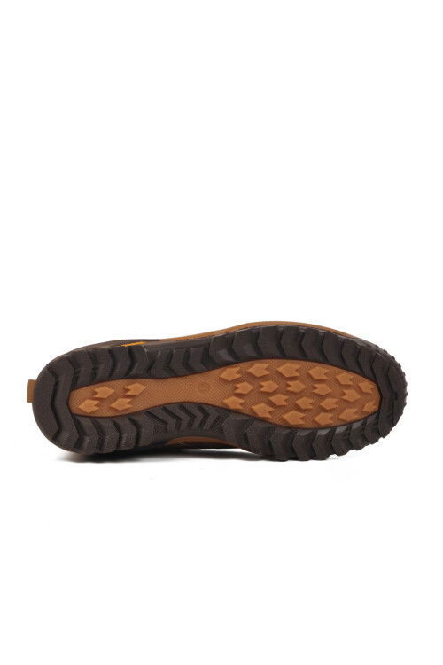 حذاء رجالي خارجي من جلد النوبوك باللون البني 25015 M