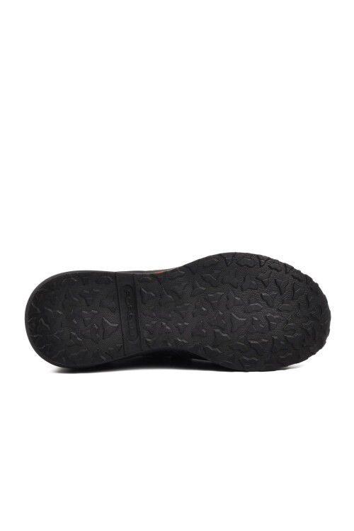 حذاء رياضي نسائي أسود 46701 ميتا جي