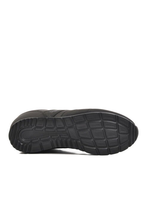 حذاء رياضي رجالي خفيف الوزن ومرن برباط أسود من Elraen M