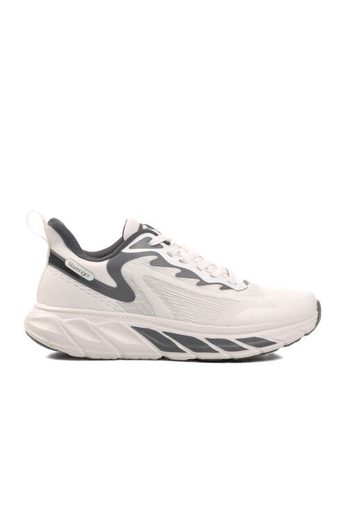 حذاء رياضي رجالي أبيض من Wiley M