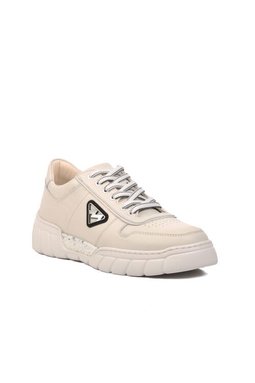 حذاء رياضي رجالي باللون الأبيض الفاتح 152-19503 M