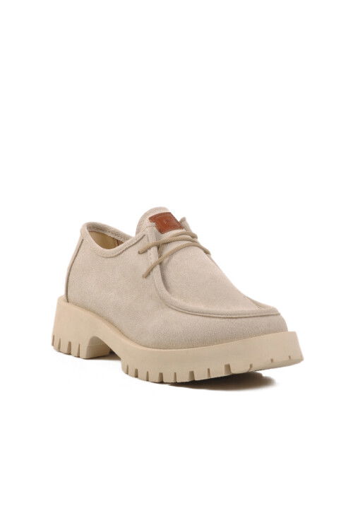 حذاء كاجوال نسائي من جلد الغزال البيج PC-54319 Z