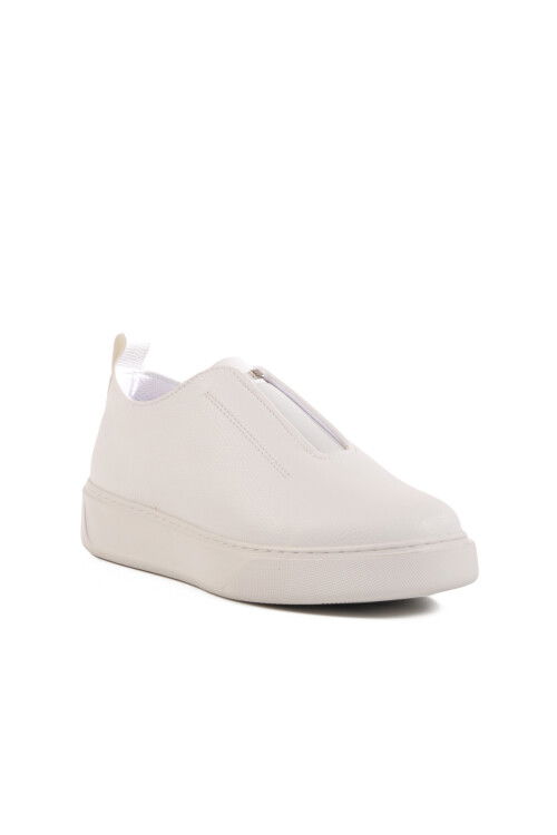 White Slip-On Mens Casual Shoes 367 M