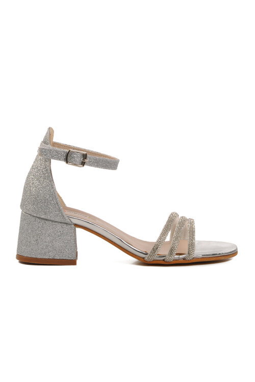 Silver Stone Embroidered Girls Sandals 254 RY 6504 F
