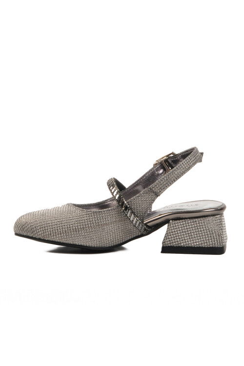 Silver Stone Embroidered Girls Sandals 253 RY 4091 P