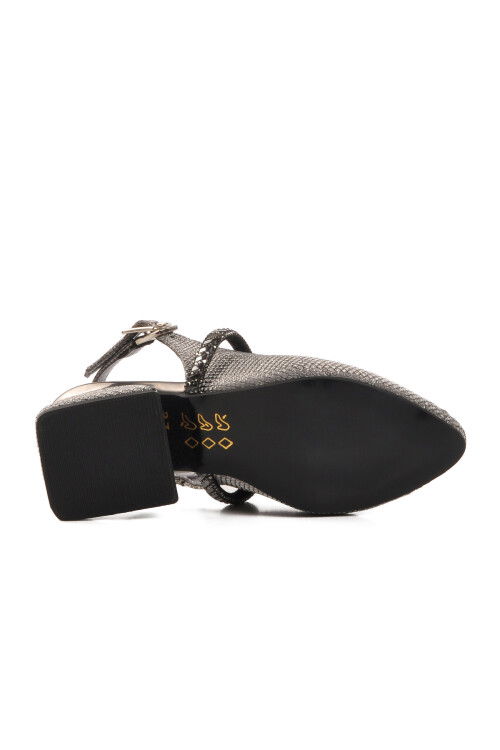 Silver Stone Embroidered Girls Sandals 253 RY 4091 P