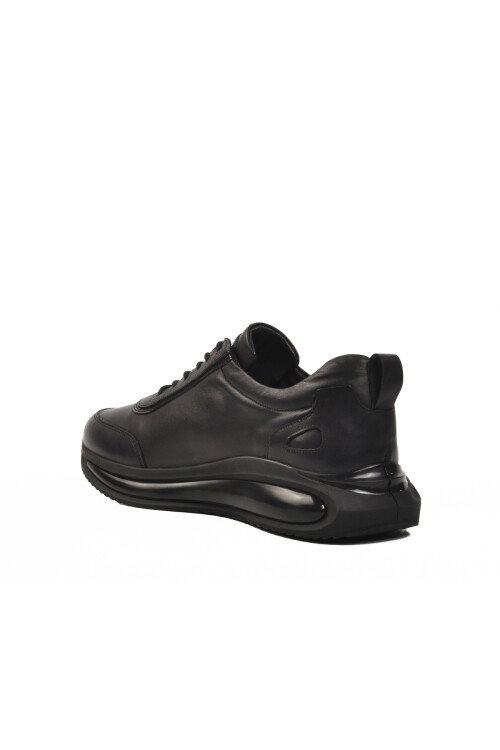 حذاء رياضي رجالي من الجلد الطبيعي باللون الأسود Sucre M