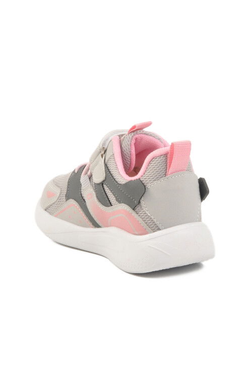 حذاء رياضي للبنات بشريط فيلكرو باللون الوردي الجليدي 320 P