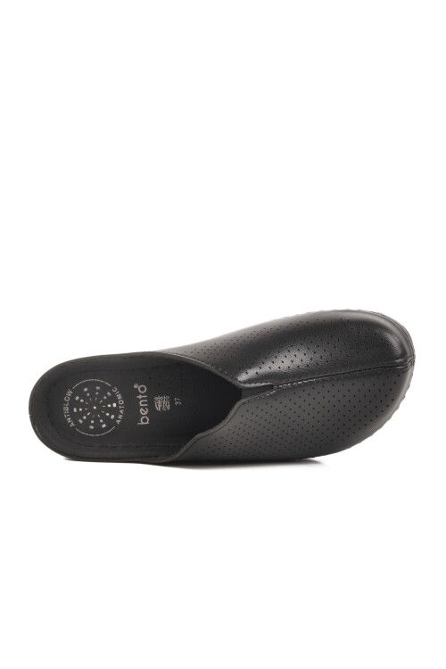 Black Anatomic Closed Toe Womens Slippers 15,050 Z