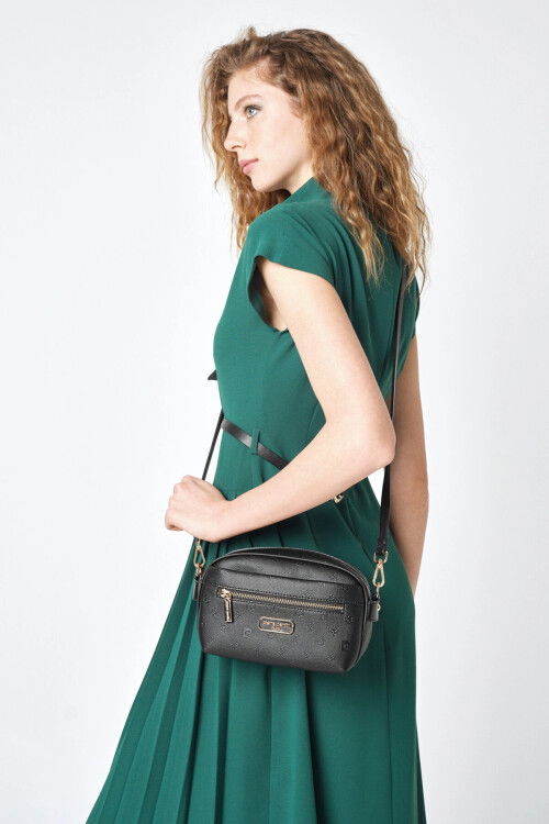 حقيبة كتف نسائية سوداء 05PC25Y900-P