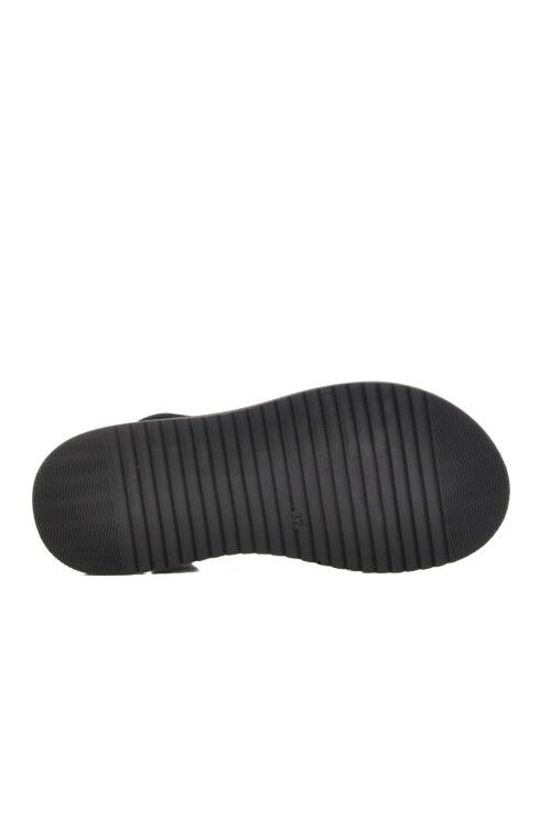 Siyah Rugan Cırtlı Ortopedik Kız Çocuk Sandalet 25T103 F