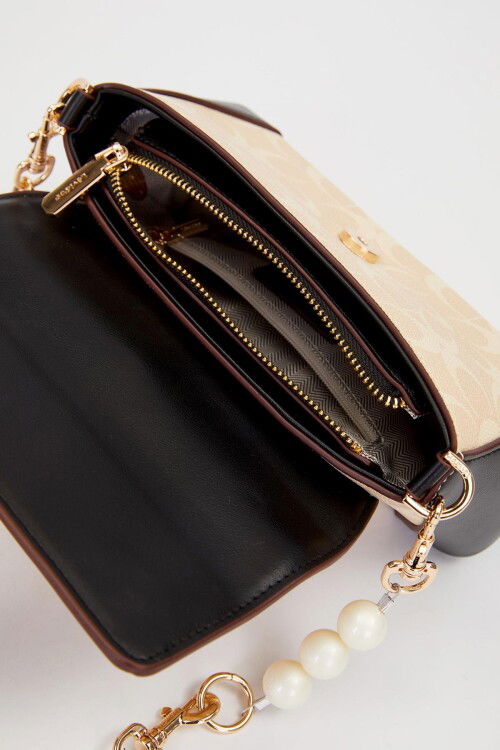 حقيبة كتف نسائية من جلد المنك الأسود 930431