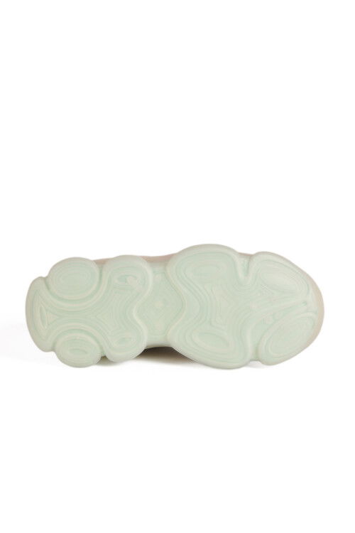 حذاء رياضي كريمي لوك برباط للبنات 2054 F