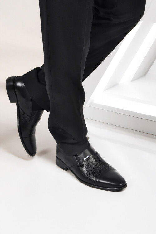 Black Genuine Leather Mens Classic Shoes 70555 M