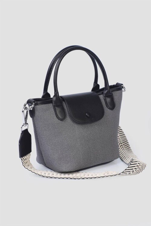 Black Womens Hand and Shoulder Bag IM586