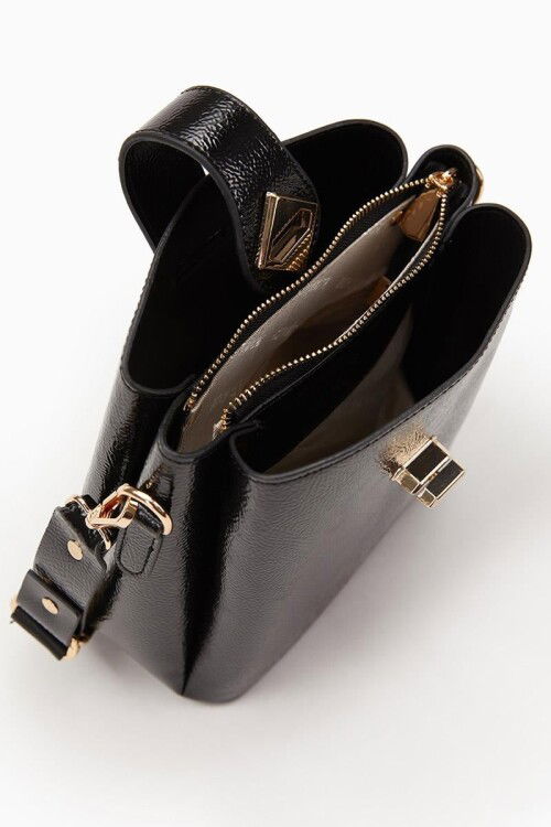 Black Wrinkled Patent Leather Womens Shoulder Bag 930167