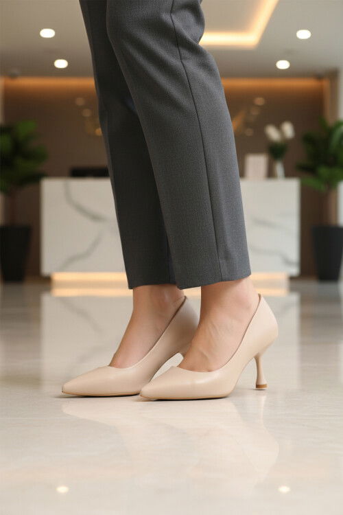 Beige Suede Womens Thin Short Heeled Evening Shoes 695033 Z