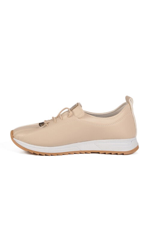 حذاء نسائي كاجوال برباط مطاطي باللون البيج 027 Z