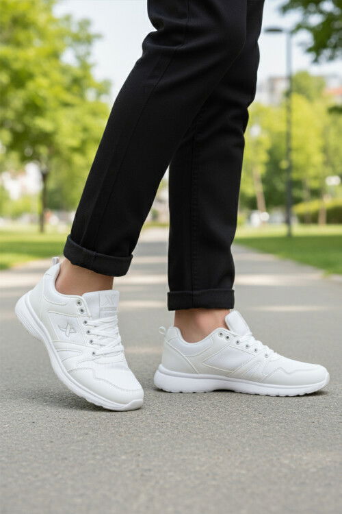White Laced Lightweight Flexible Mens Sneakers Xstep 020-Skin M