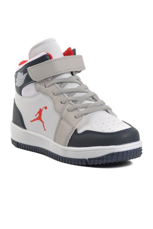 Beyaz Buz Bilek Boy Erkek Çocuk Sneaker Haykat Uzun F