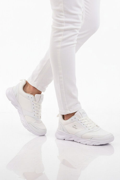 Beyaz Bağcıklı Hafif Esnek Cilt Erkek Spor Ayakkabı Epic M