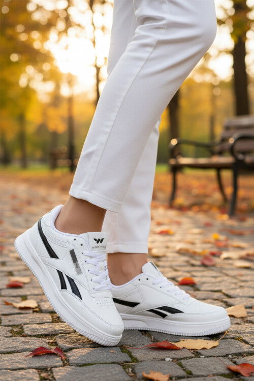 Beyaz Siyah Bağcıklı Hafif Cilt Unisex Spor Ayakkabı Marlow G