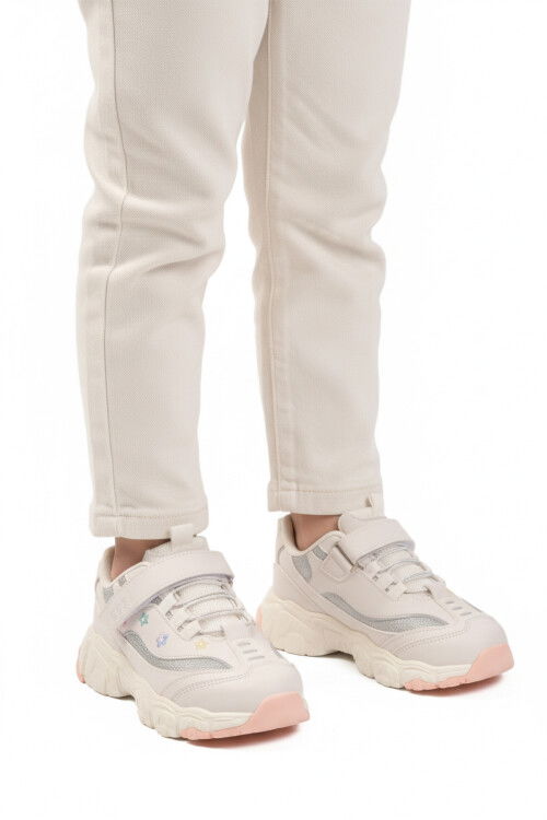 Beyaz Cırtlı Hafif Fileli Esnek Kız Çocuk Spor Ayakkabı Bella Kısa F