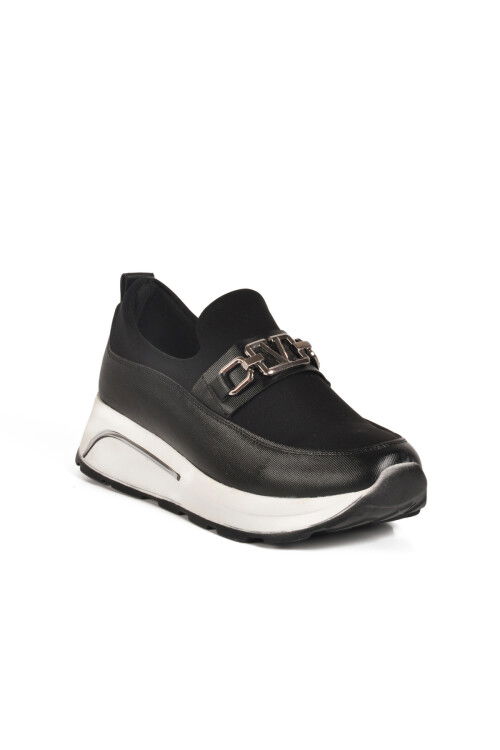 حذاء نسائي كاجوال خفيف الوزن بدون أربطة باللونين الأبيض والأسود 1705 Z