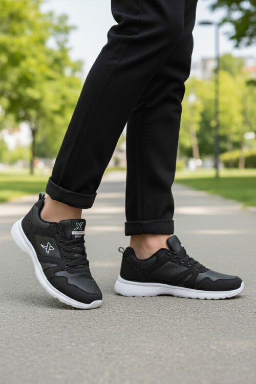 Siyah Beyaz Büyük Numara Bağcıklı Erkek Spor Ayakkabı Xstep 020-Cilt M