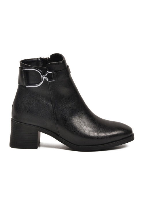 Siyah Cilt Fermuarlı Kaymaz Polarlı Kadın Topuklu Bot 417637 Z