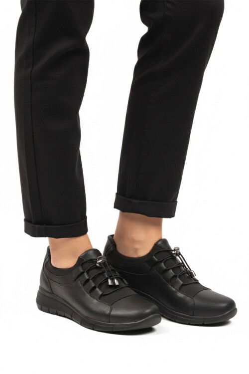 Black Rubber Laced Light Flexible Womens Casual Shoes 293120 Z