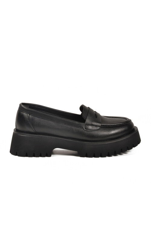 Black Skin Thick Sole Womens Casual Shoes 572453 Z