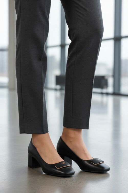 Black Skin Thick Heeled Womens Evening Shoes 695039 Z