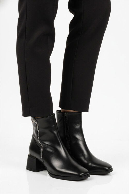 Black Shiny Polar Fleece Zippered High Heel Womens Boots PC-54000 Z