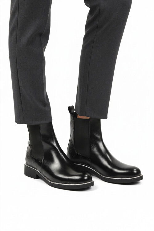 حذاء نسائي أسود مطاطي سهل الارتداء، غير قابل للانزلاق، PC-55086 Z