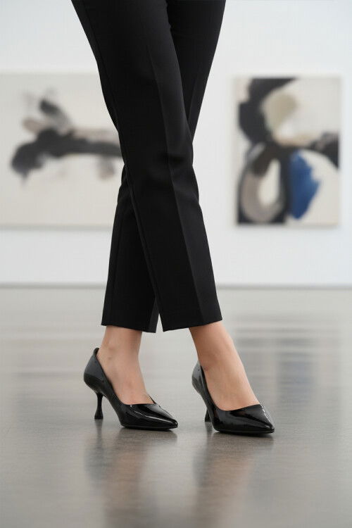 Black Patent Leather Womens Thin Short Heeled Evening Shoes 695033 Z