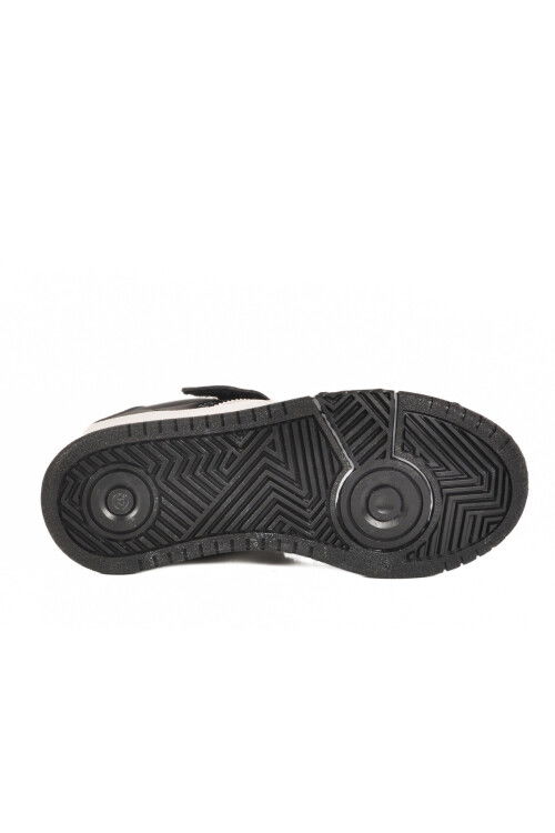 Black Velcro Lightweight Boys Sneaker Cooper F