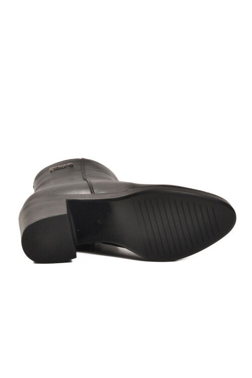 Black Fur Lined Zippered Non-Slip Sole Womens Boots PC-55270 Z