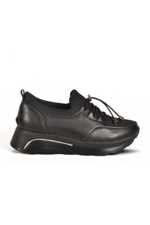 Black Lock Lace-Up Womens Casual Shoes 1706 Z