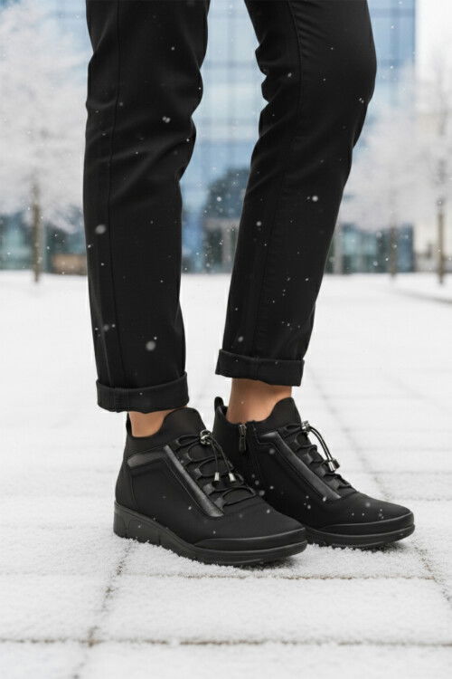 Siyah Soğuğa Dirençli Kaymaz Taban Kadın Bot 293113 Z