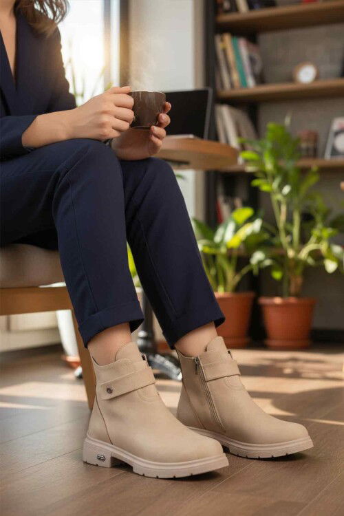 Bej Nubuk Kürklü Kaymaz Soğuğa Dirençli Kadın Bot PC-55336 Z