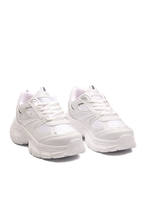 Beyaz Bağcıklı Hafif Yüksek Taban Kadın Sneaker 2376 G