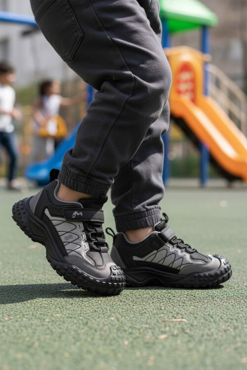 Gri Cırtlı Kaymaz Hafif Esnek Erkek Çocuk Spor Ayakkabı 22676 F