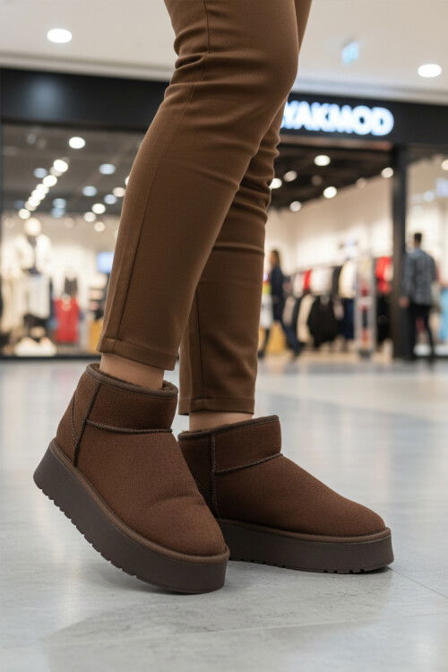 Kahve İçi Kürklü Soğuğa Dirençli Kadın Bot U-400 Z