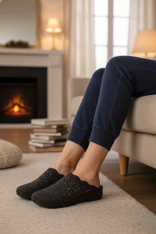 Black Womens Slippers Bento K-10909 Z