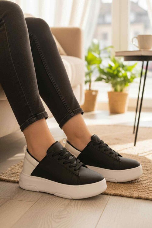 Siyah Beyaz Kalın Taban Bağcıklı Kadın Spor Ayakkabı Termo DV-03 Z