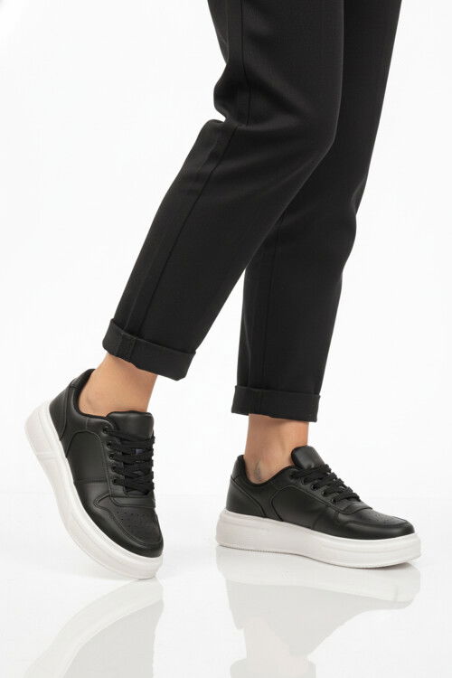 Siyah Beyaz Bağcıklı Cilt Hafif Unisex Sneaker Aper 049 G