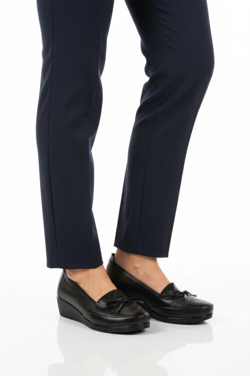 Black Wide Mold Gel Sole Anatomic Womens Casual Shoes 200 Z